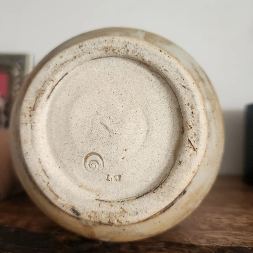 MCM Studio Art Pottery Signed Matte Weed Pot Vase - Picture 2 of 6